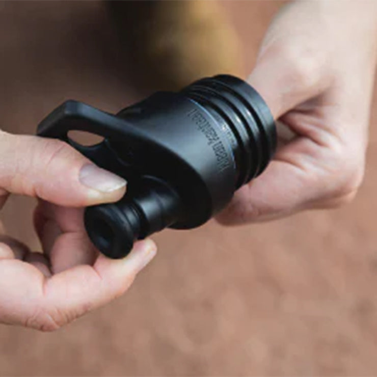 classic-sport-cap-s4 sport_cap_maintenance_kit_pull_valve_out_lifestyle.jpg
