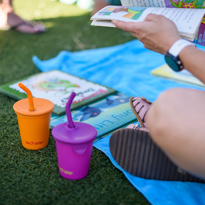 kid-s-sippy-cup-and-water-bottle-set-m8 10oz_kids_cups_straw_reading_blanket_square.jpg