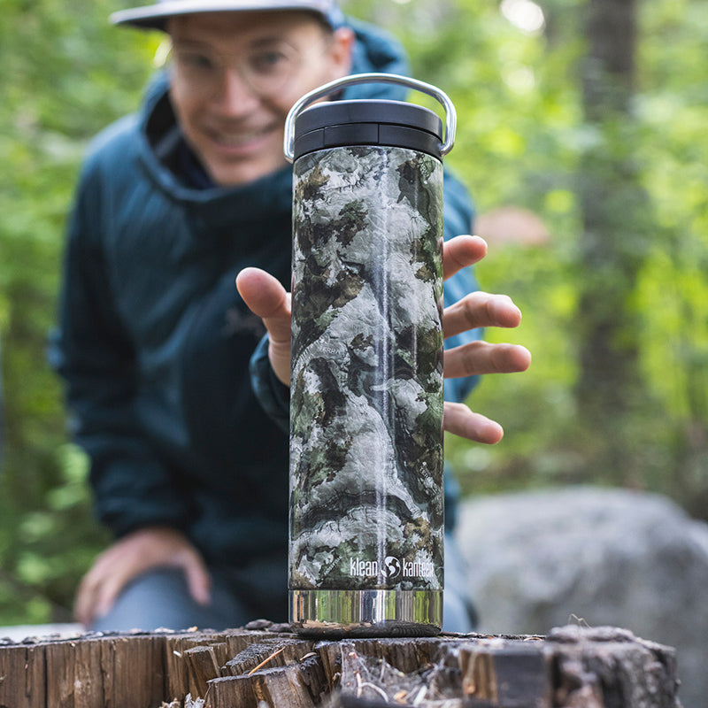 20oz-tkwide-with-twist-cap-mossy-oak-p0 20oz_bottle_twist_mossyoak_terragila_closeup_square.jpg