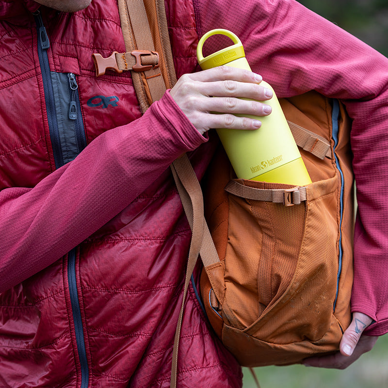 20oz-rise-classic-with-arch-loop-cap-j6 20oz_rise_classic_insulated_bottle_acacia_backpack_square.jpg