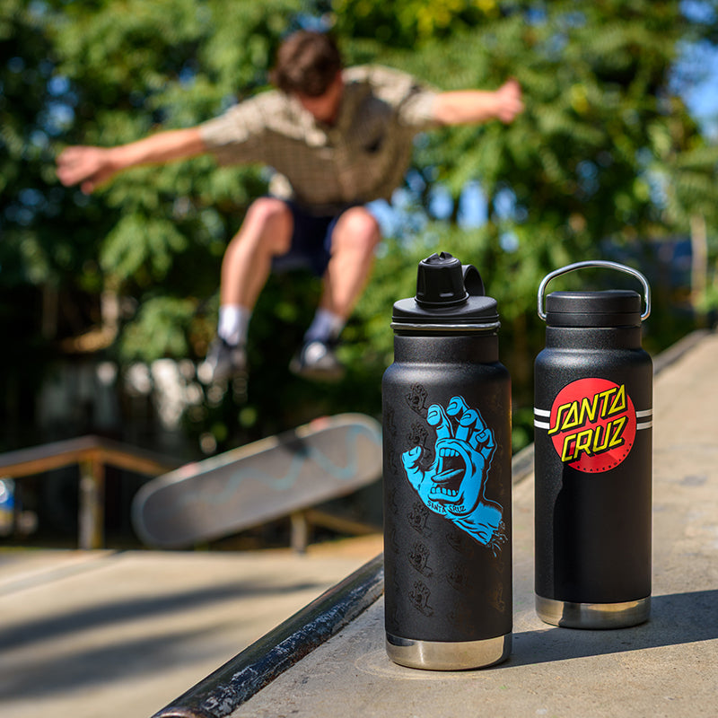 32oz-tkwide-with-chug-cap-santa-cruz-screaming-hand-j1 32oz_20oz_water_bottles_santacruz_skater_ramp_square.jpg