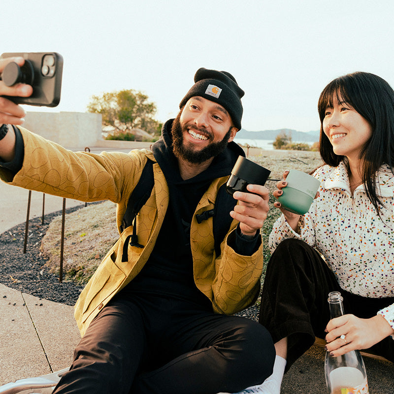 8oz-rise-lowball-tumbler-t6 8oz_rise_lowball_black_iceberg_couple_selfie_city_square.jpg