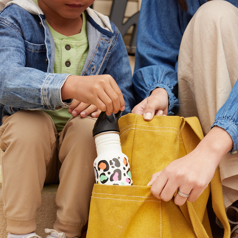12oz-kid-s-classic-with-flip-seal-sport-cap-h8 kid_sport_flip_seal_12oz_bag_pull_square.jpg
