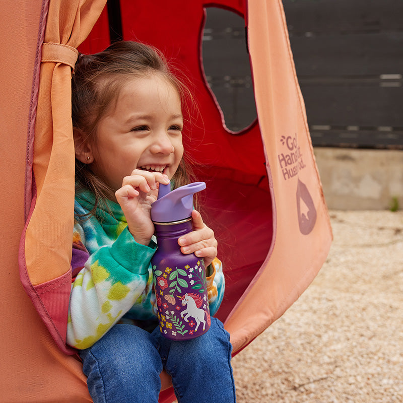 12oz-kid-s-classic-with-flip-seal-sport-cap-h8 kid_sport_flip_seal_12oz_girl_smile_hammock_square.jpg