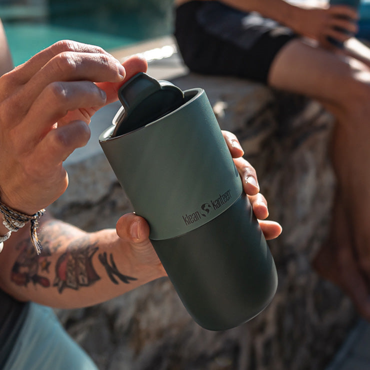 flip-lid-m5 rise_flip_lid_small_tumbler_open.jpg