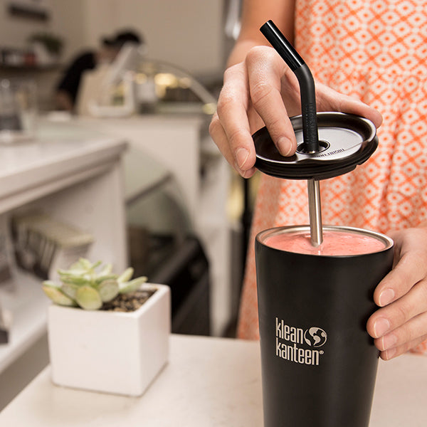 tumbler-straw-lid-with-straw-q7 steel_straw_smoothie-At-Counter-With-Lid_lifestyle_a071dbd2-9fd8-4eea-b04c-2a3732ff8612.jpg